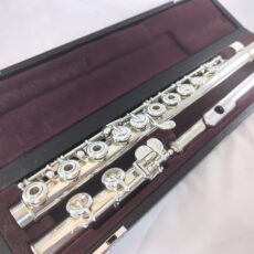 Flûte traversièere yfl-584