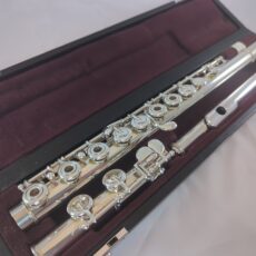 Yamaha 584 open hole flute